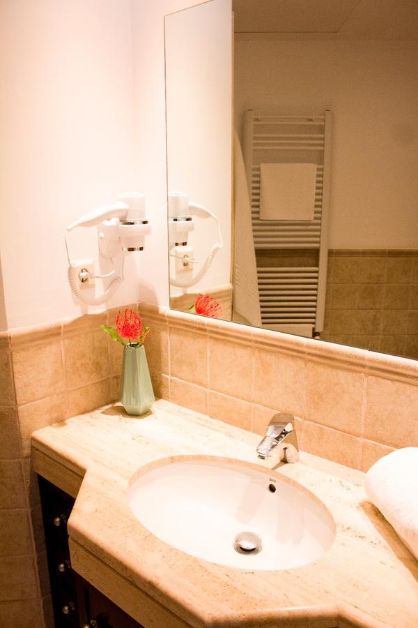 Puerta De Ronda Apartment Ngoại thất bức ảnh