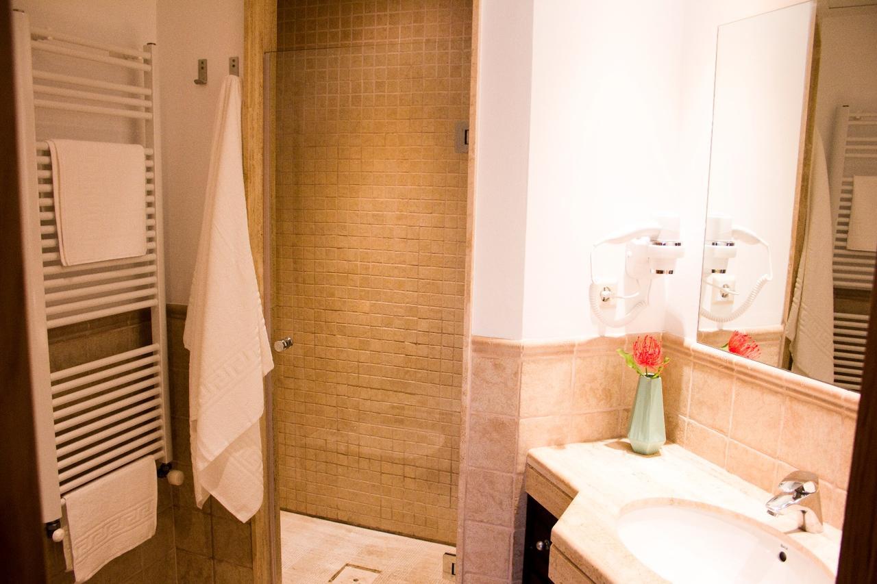 Puerta De Ronda Apartment Ngoại thất bức ảnh